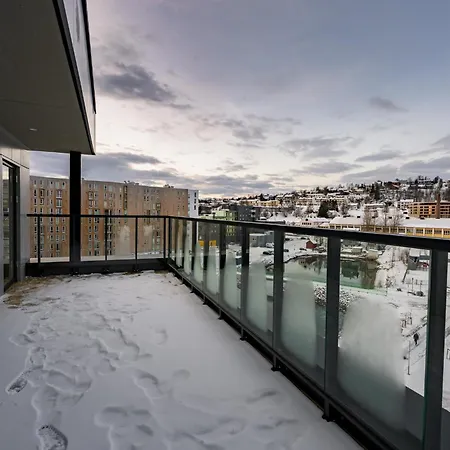 Northern Light - Nyholmen Luxury Penthouse A * Тромсё